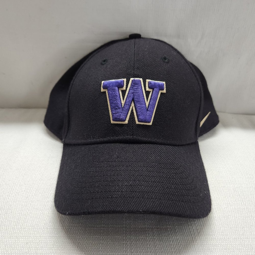 Nike Team Mens Black Washington Huskies University Wool Blend Baseball Hat Cap